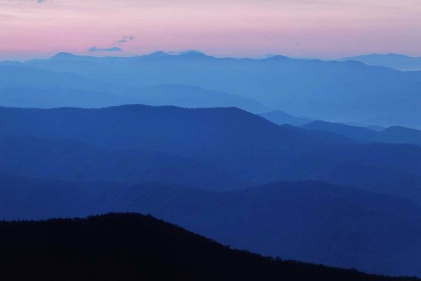 TN, Great Smoky Mts, Blue Mountain landscape